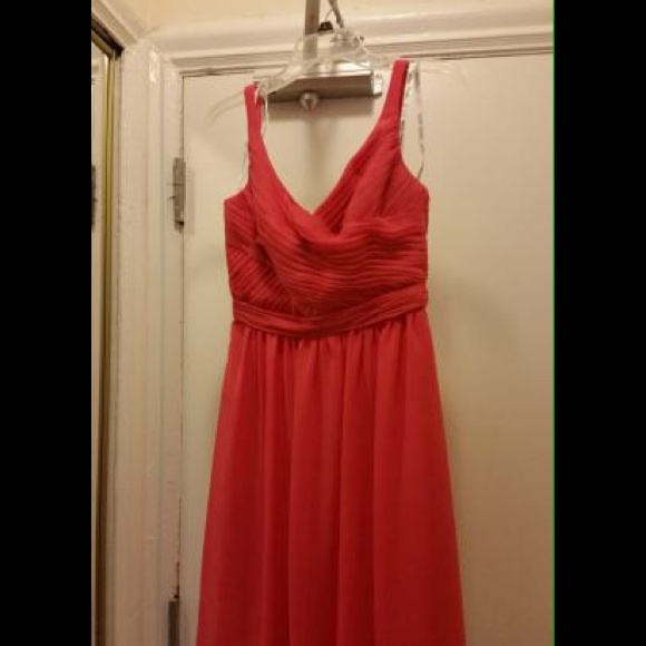 Davids Bridal F15603 size 4 guava bridesmaid dress - Picture 4 of 4